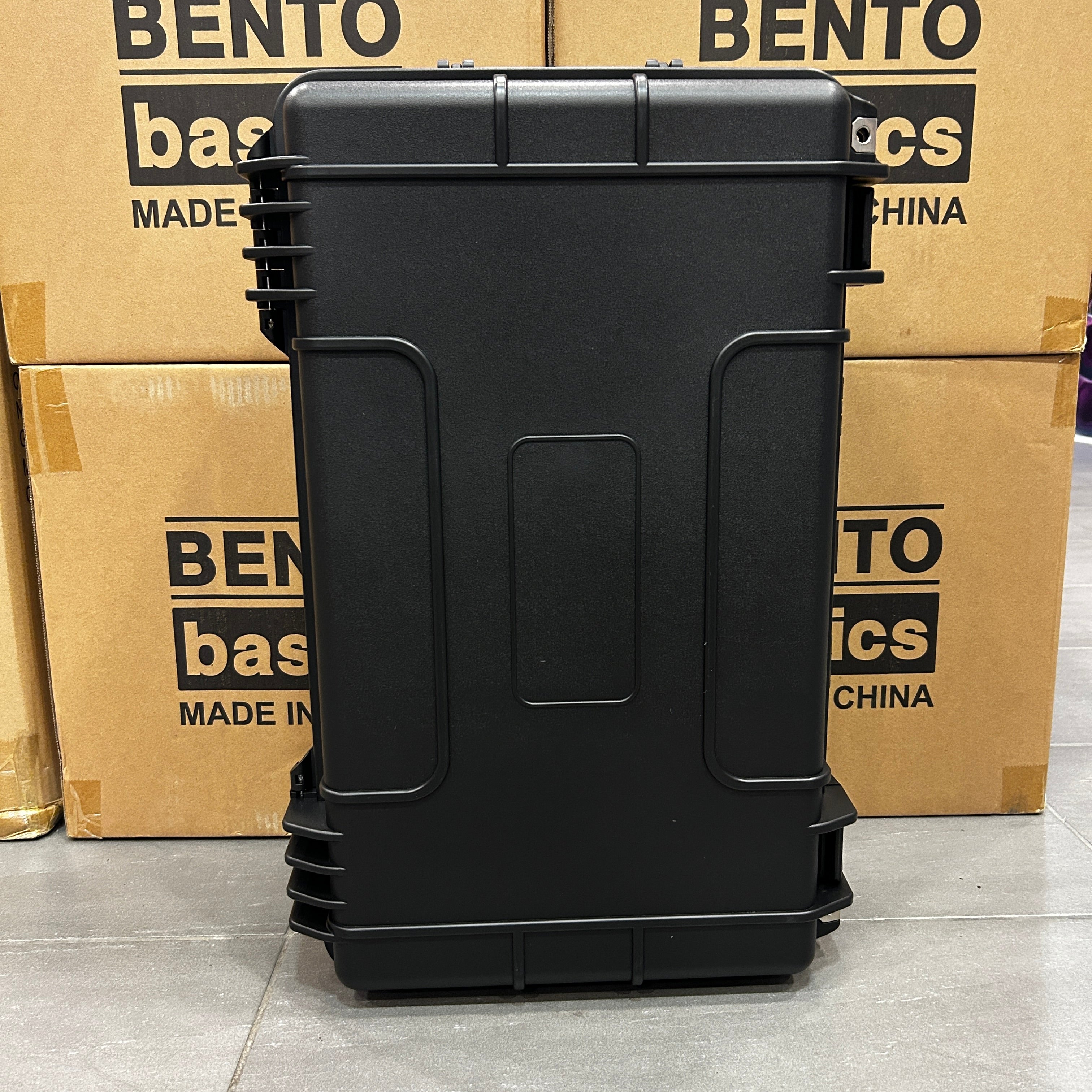 Bento Basics - Graded Latch PVC Water Resistance Case (5 Rows Black on Wheels)
