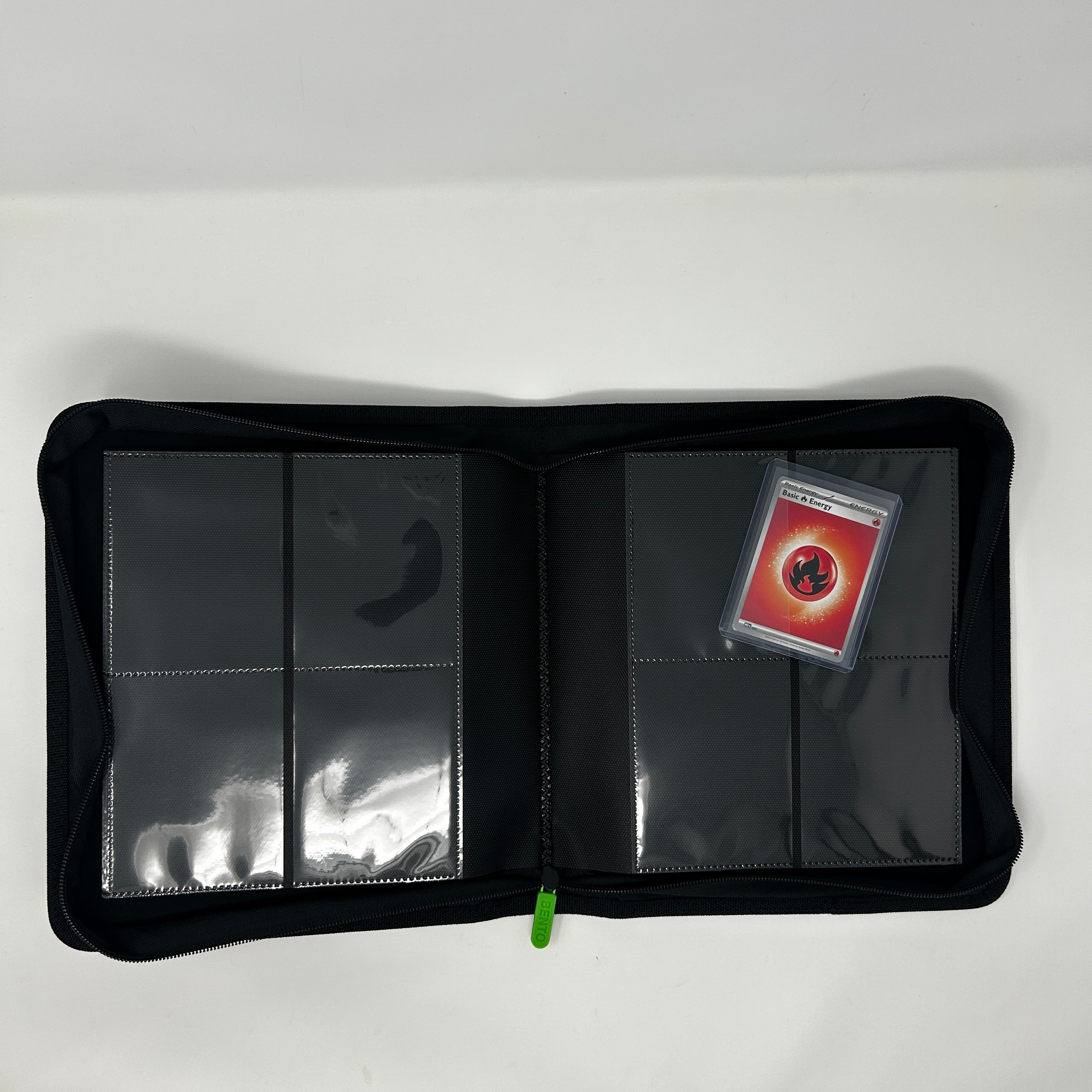 Bento Basics - Toploader Zip Binder 4-Pockets (Black)