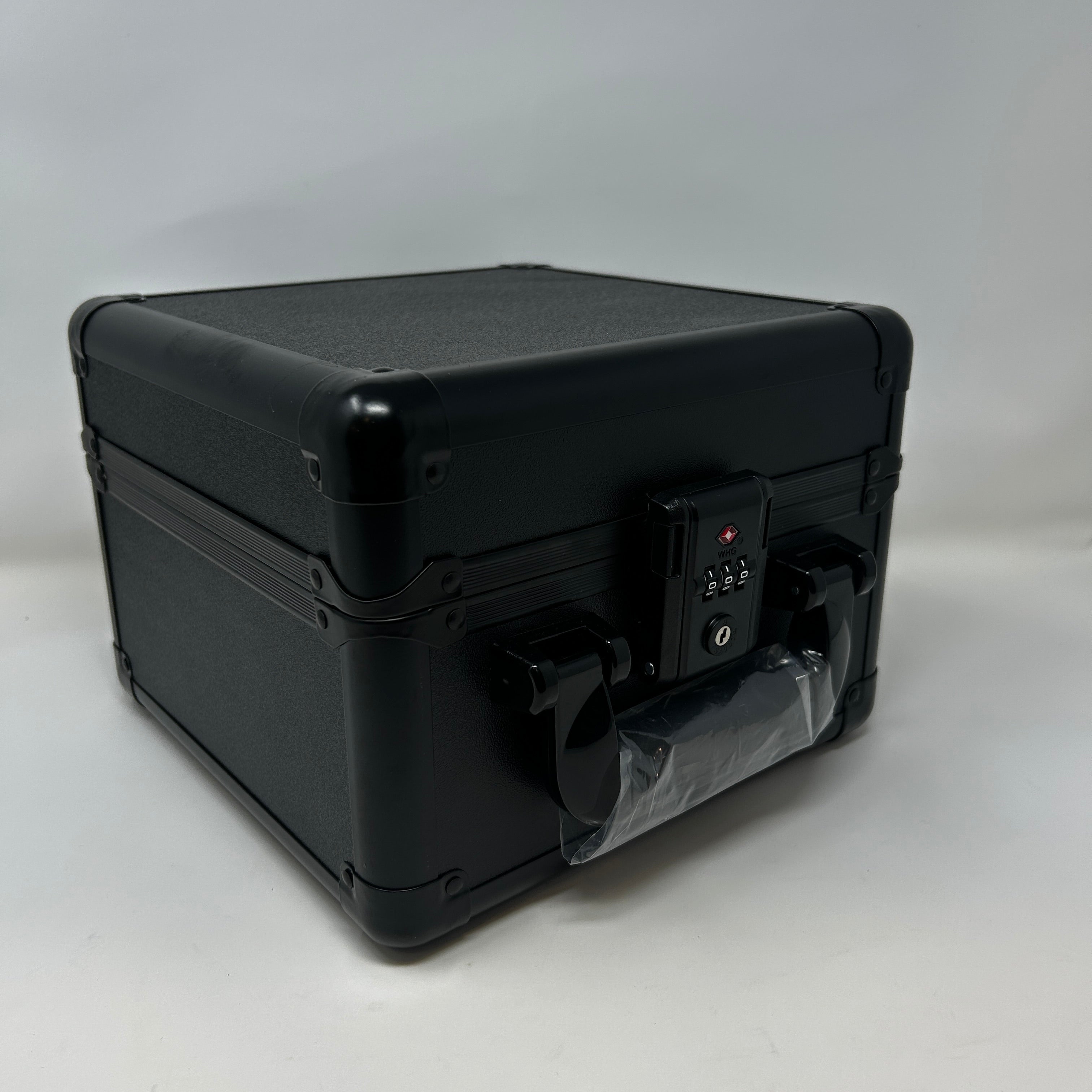 Bento Basics - Graded Latch Aluminum Case (2 Rows Black)