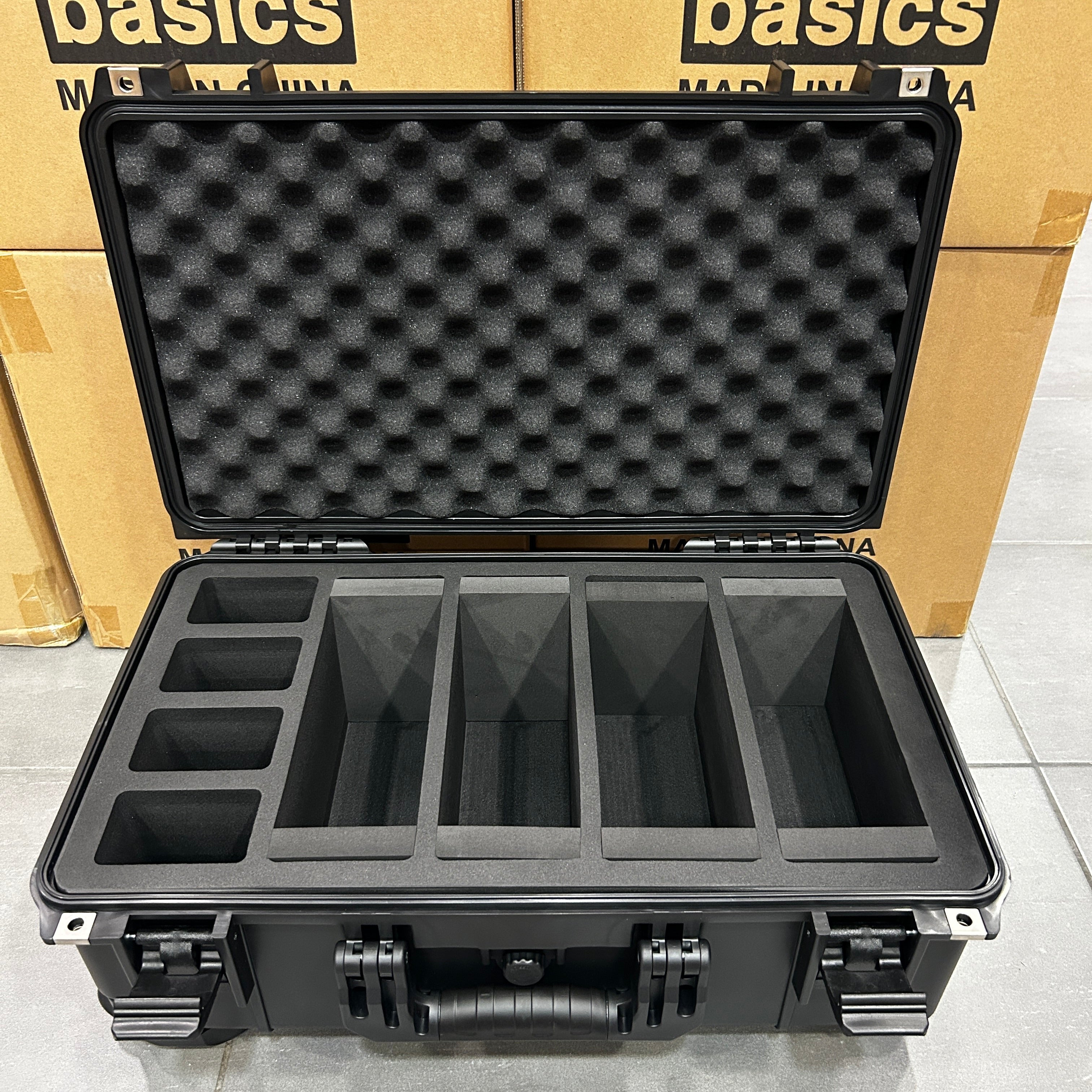 Bento Basics - Graded Latch PVC Water Resistance Case (5 Rows Black on Wheels)
