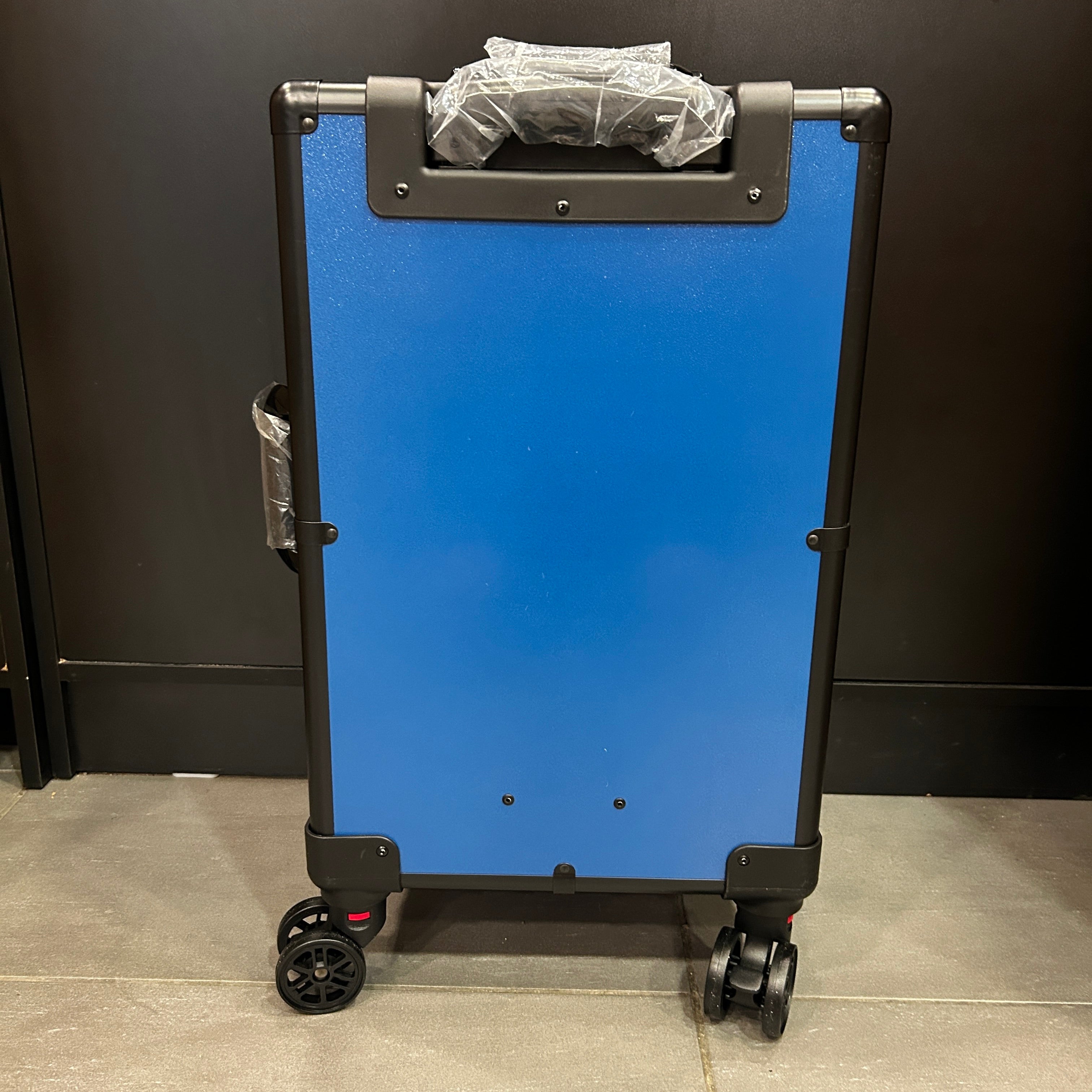 Bento Basics - Graded Latch Aluminum Case (4 Rows Blue on Wheels)