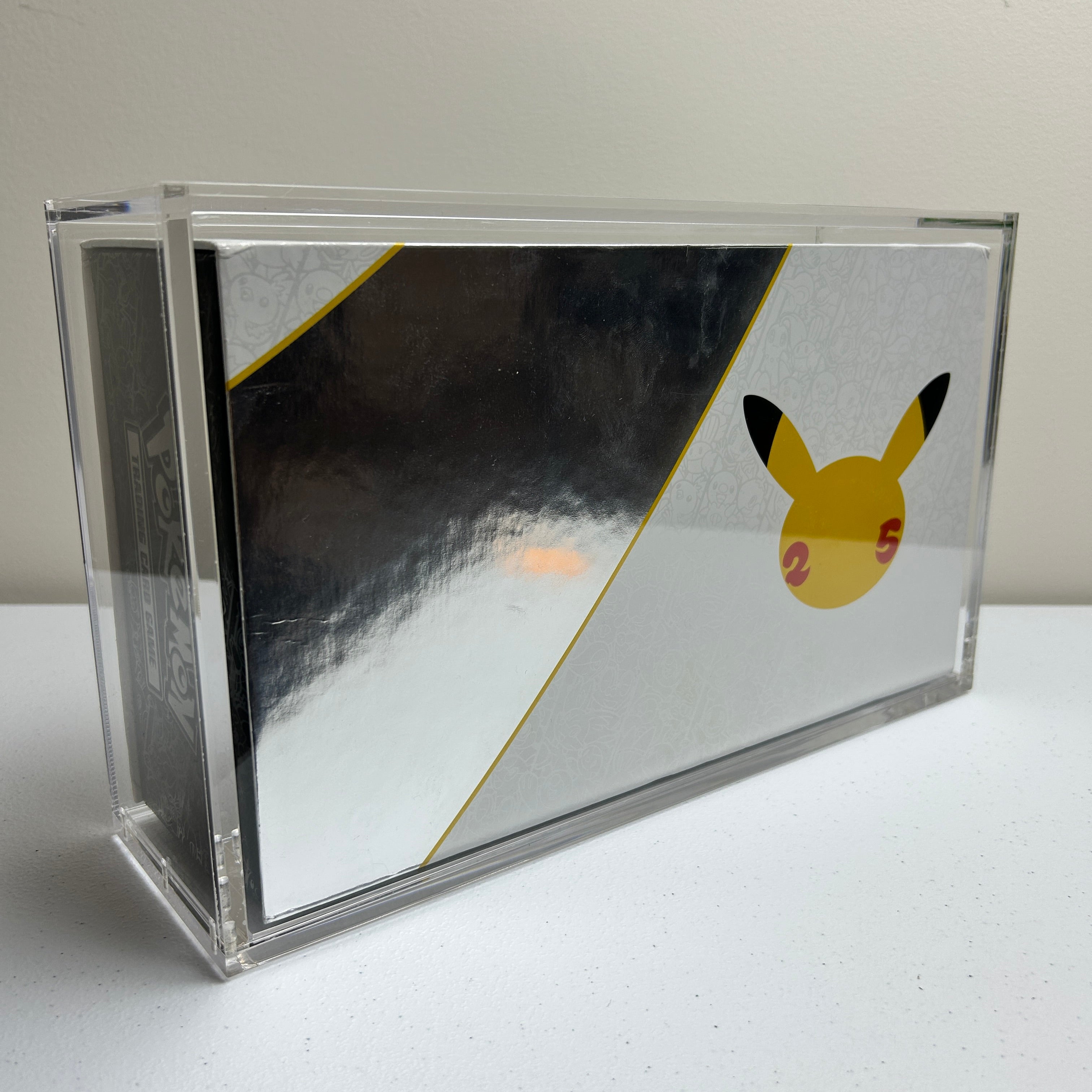 BG Acrylic Display Stackable Magnetic for Pokemon UPC (2022 Sword & Shield)