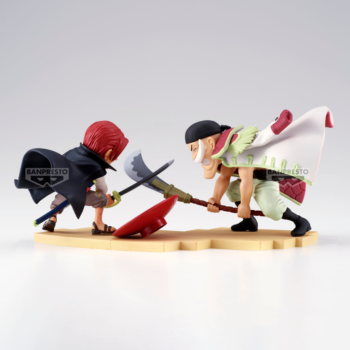 Bandai World Collectable One Piece Edward Newgate vs Shanks Logs Stories Figure